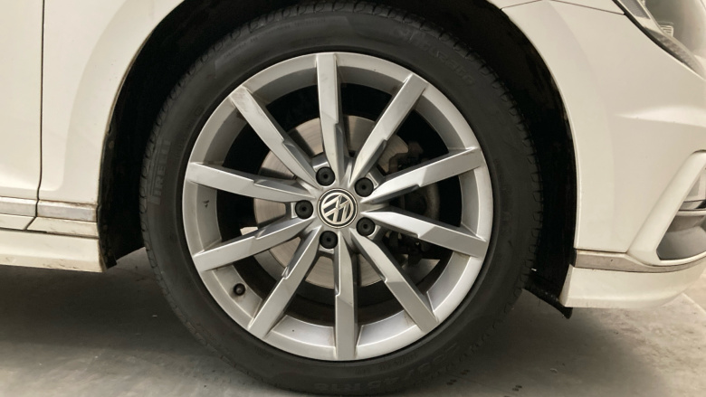 Volkswagen Passat 2.0 TDI SCR 190 R-Line 5dr DSG [Pan Rf] [7 Speed] Diesel Estate